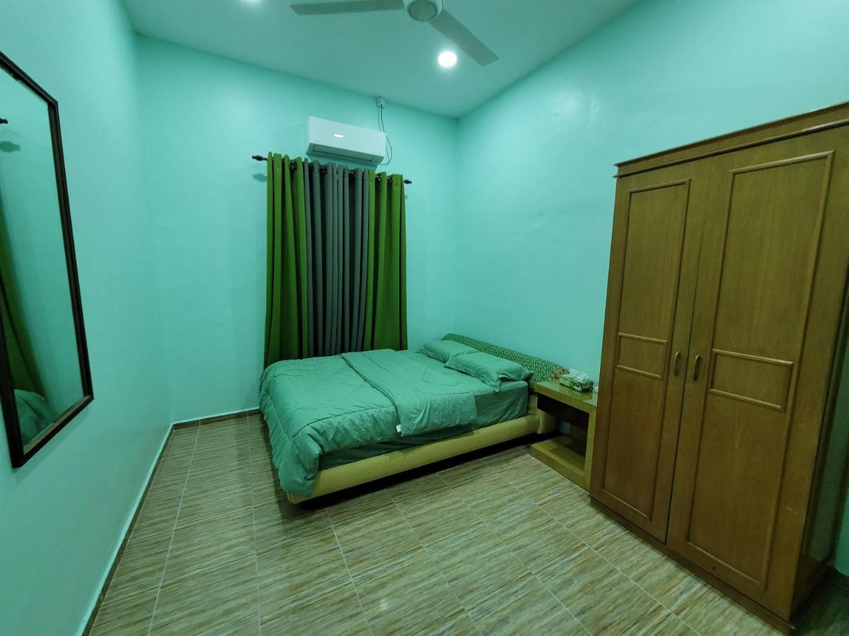 Nipah Homestay Kuala Besut Exterior photo